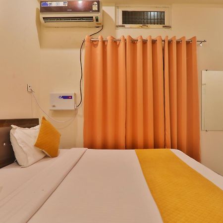 Hotel Ramayan Inn Free Pickup From Ayodhya Dham Junction מראה חיצוני תמונה