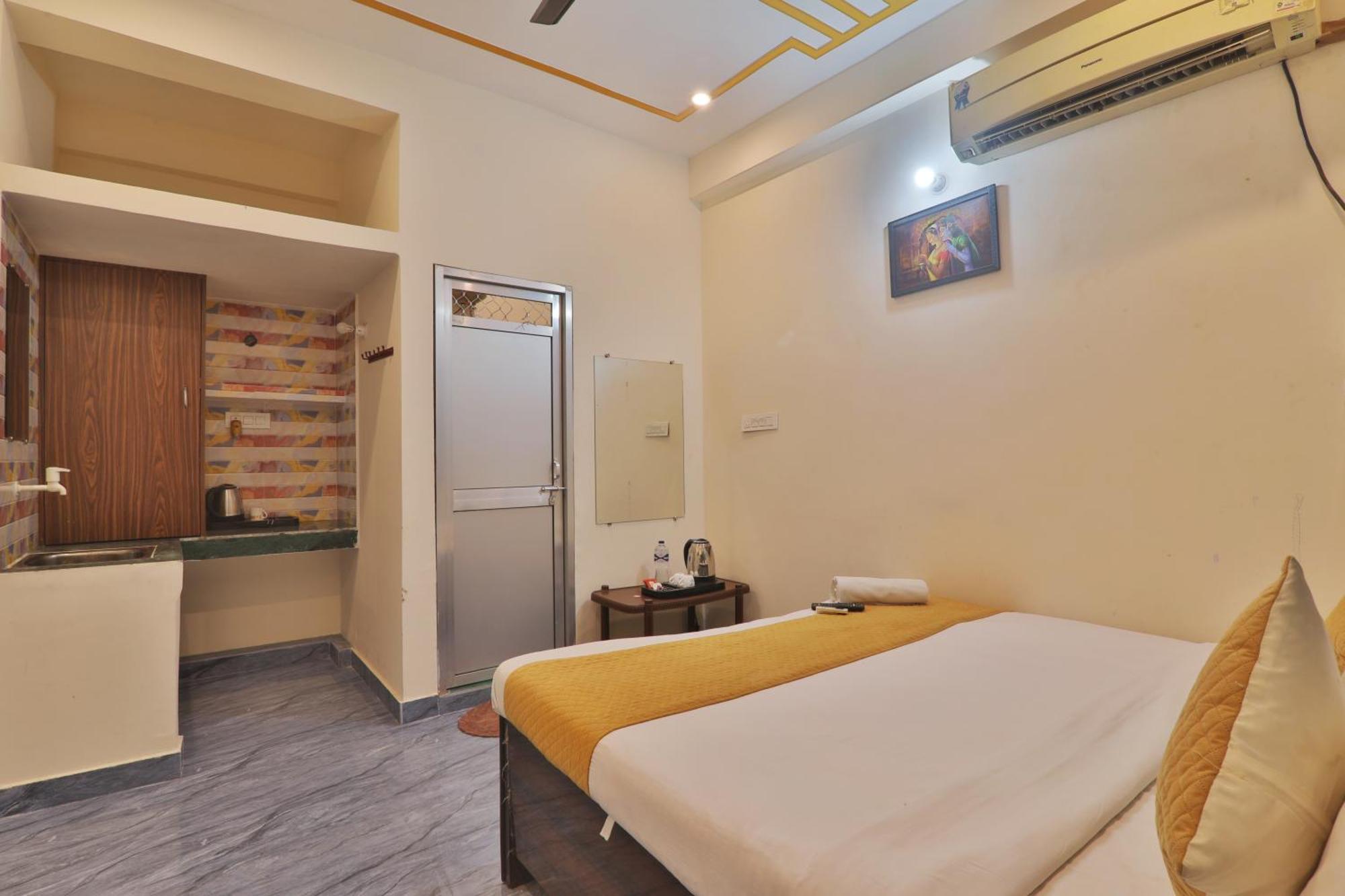 Hotel Ramayan Inn Free Pickup From Ayodhya Dham Junction מראה חיצוני תמונה