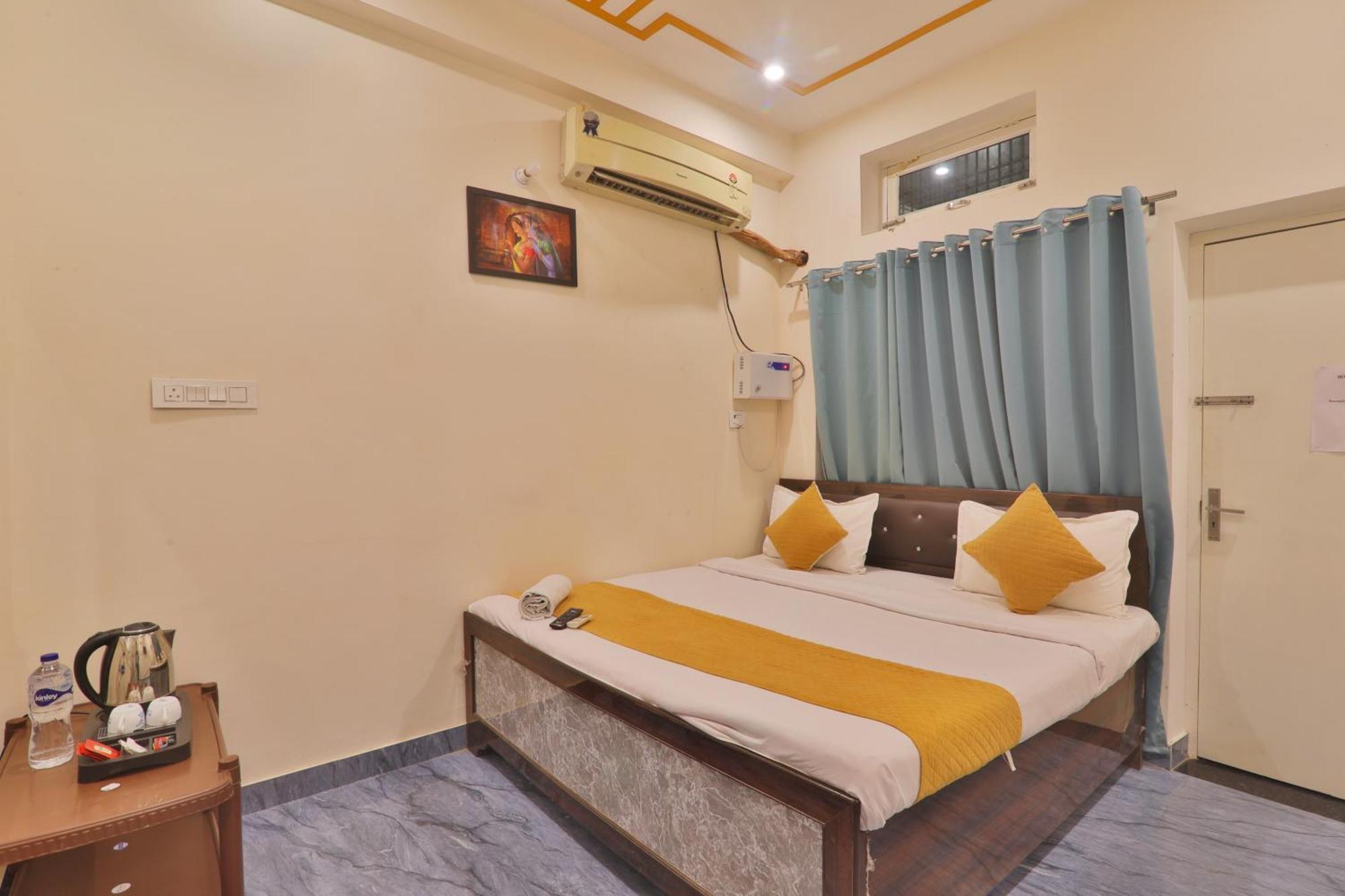 Hotel Ramayan Inn Free Pickup From Ayodhya Dham Junction מראה חיצוני תמונה