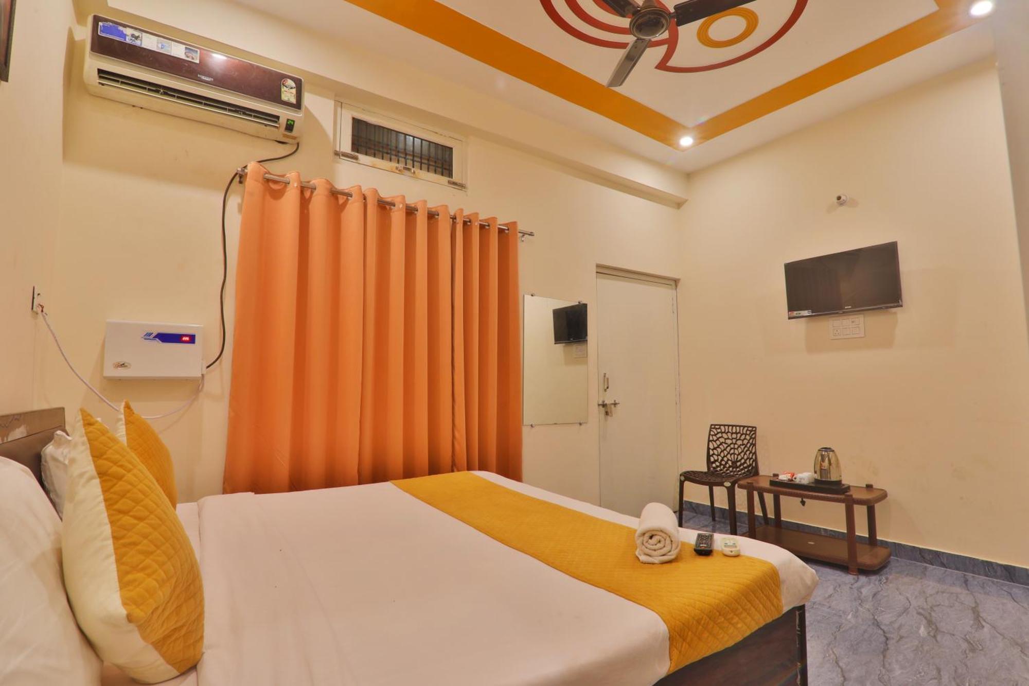 Hotel Ramayan Inn Free Pickup From Ayodhya Dham Junction מראה חיצוני תמונה