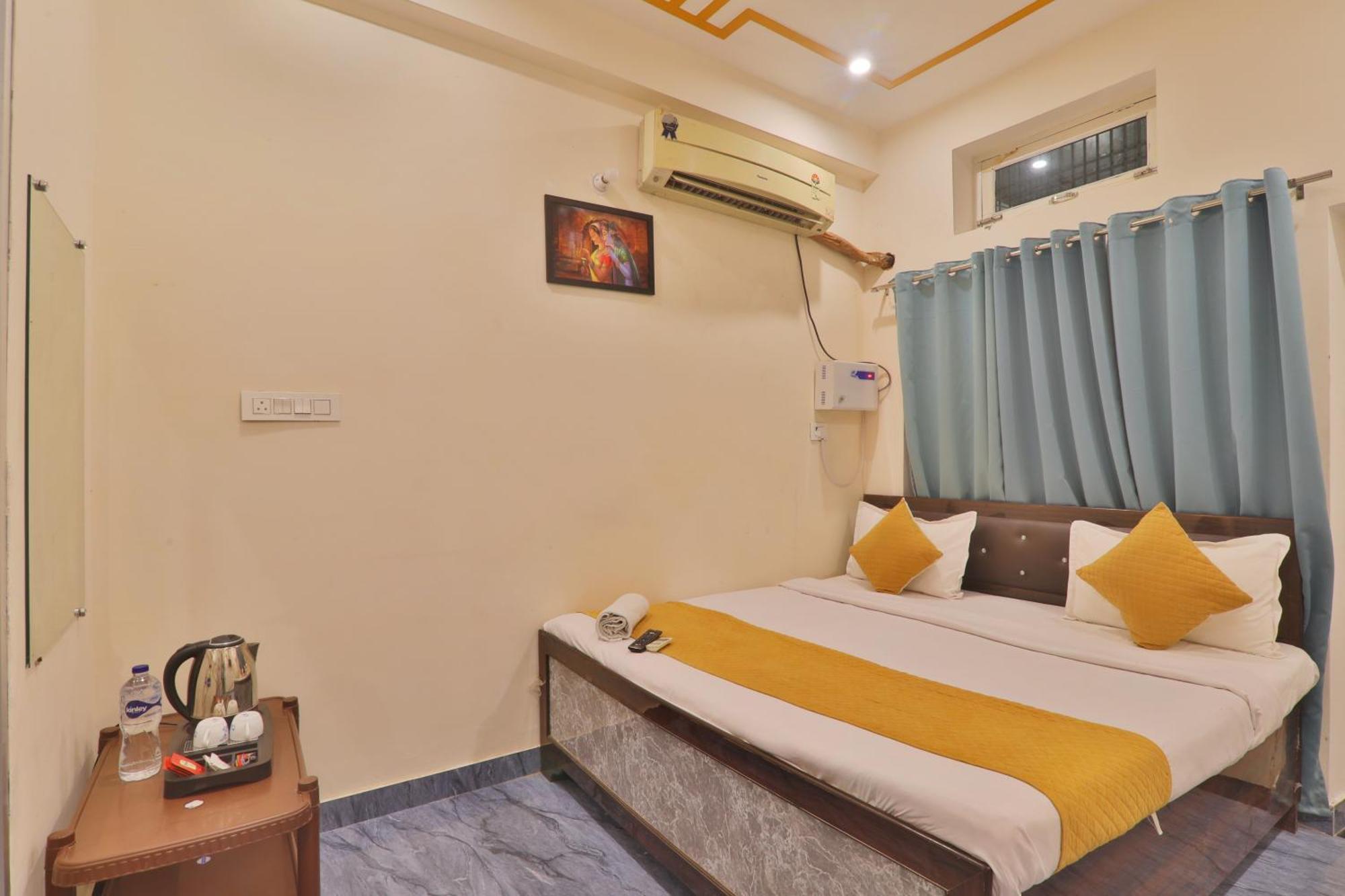 Hotel Ramayan Inn Free Pickup From Ayodhya Dham Junction מראה חיצוני תמונה